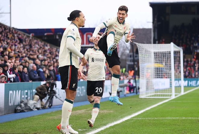 詹姆斯在节目中的言论引发争议，名嘴怒斥其不尊重前辈